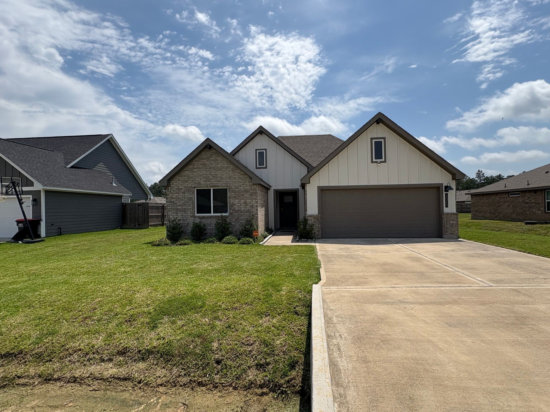 Bi-Weekly Lawn Maintenance